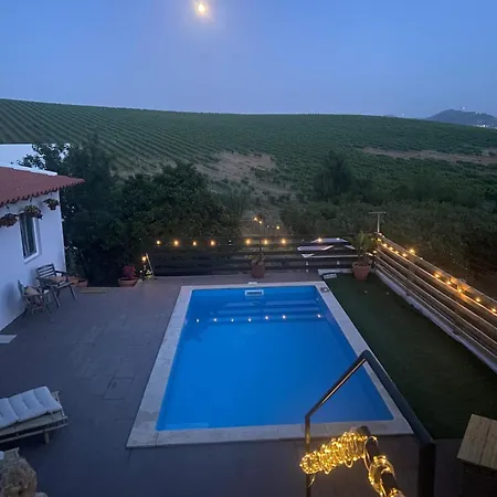 Coastal Vineyard Hideaway Torres Vedras
