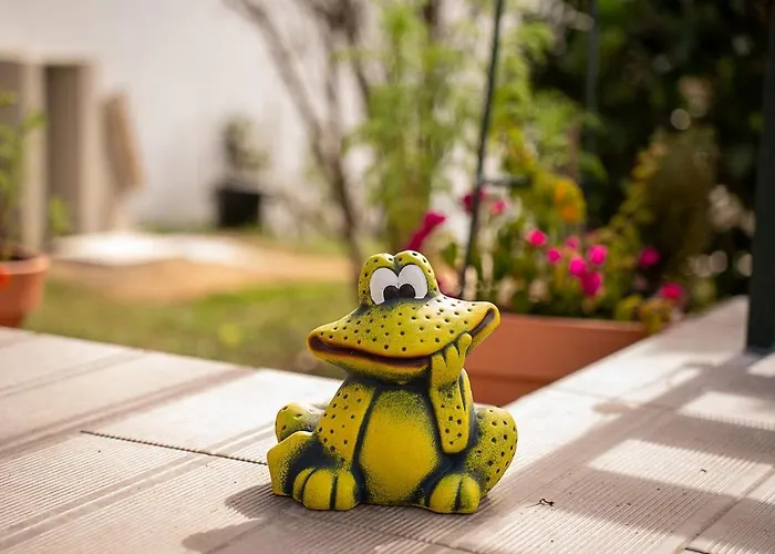 Coastal Vineyard Hideaway Holiday home *